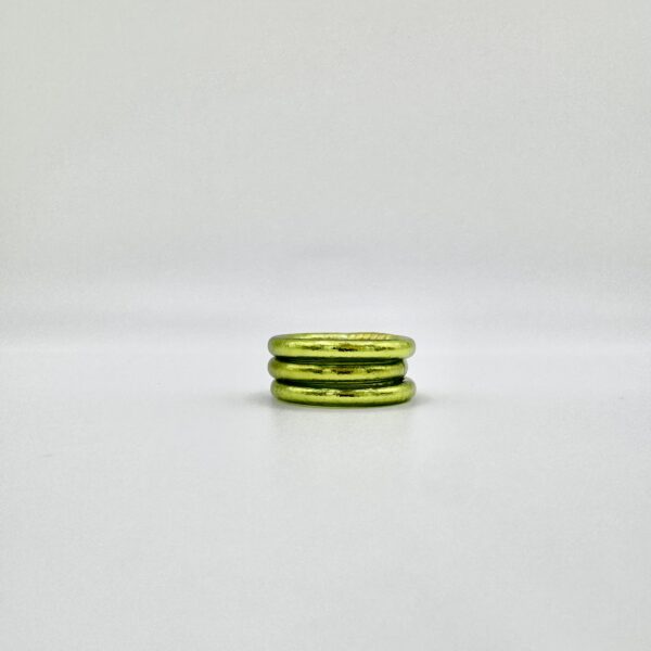 Anillo verde oliva