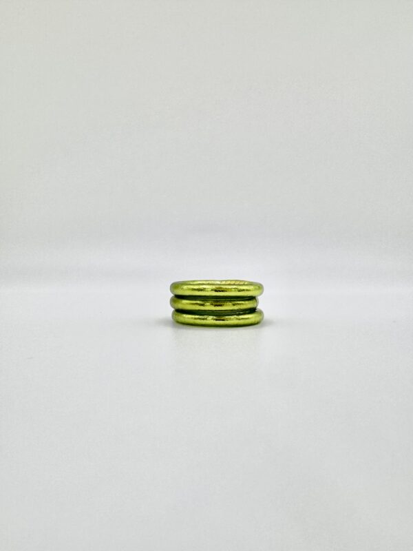 Anillo verde oliva