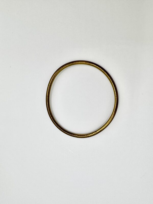 Pulsera fina dorado viejo
