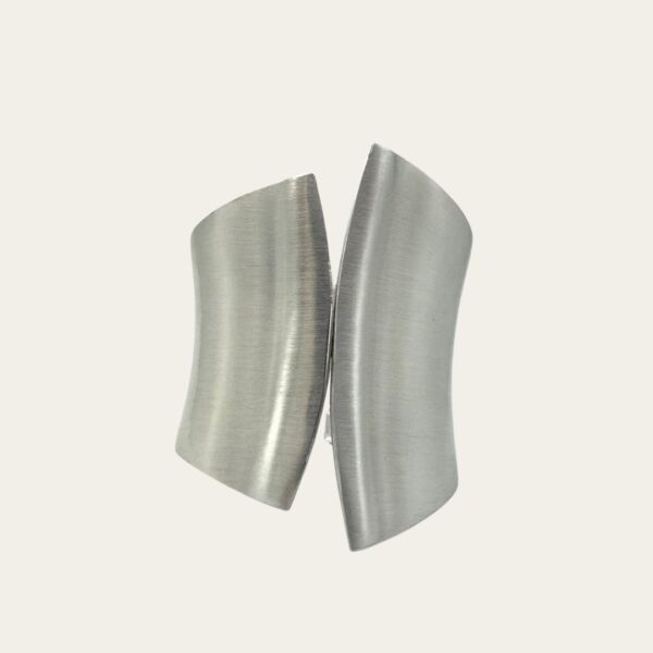 ESCLAVA-ELYSSES1-600×600 (1)