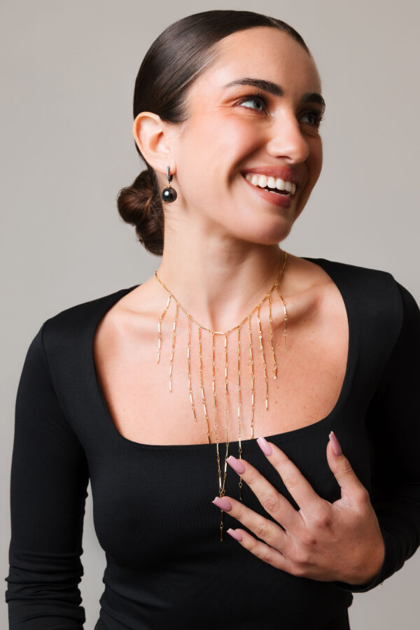 Collar cascada