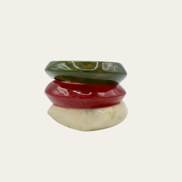 CONJUNTO_VERDE_BLANCA_BURDEOS_RESINA_WEB.jpg